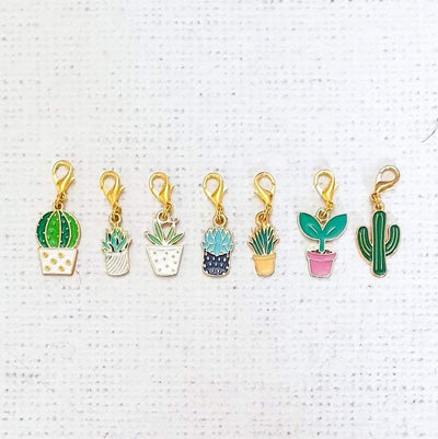 Succulent Zipper Charm - Shop online and in store at Purple Stitches, Basingstoke, Hampshire UK